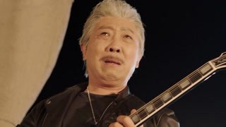縫紉機樂隊在廢墟的演出引來大量的聽眾  音樂不死搖滾不死