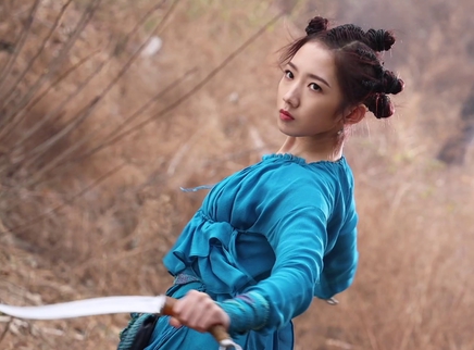 《誅仙》碧瑤特輯 火箭少女101孟美岐演繹率性“魔女”