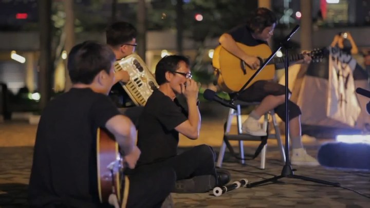 在浮城的角落唱首歌 香港预告片