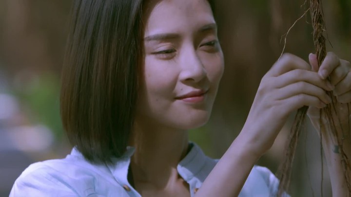 愛不可及 MV：主題曲