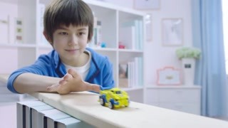 跳跃战士 玩具广告