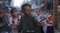 黄辉冯当街装逼遭人打, 求饶别打脸