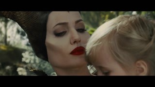 小公主太可愛了！ 魔女竟然抱起她