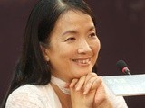 吕丽萍升级当婆婆：越看儿媳越喜欢