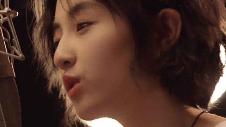 我的姐姐 MV1：张子枫演唱推广曲《举镜子的女孩》 (中文字幕)