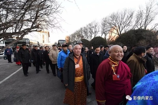 【现场】政协内蒙古自治区第十二届委员会第一次会议隆重开幕 第1页