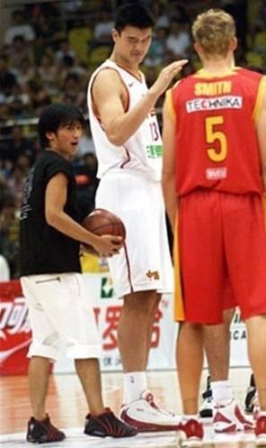 哥女装风衣_娱乐圈里风衣哥是谁(2)