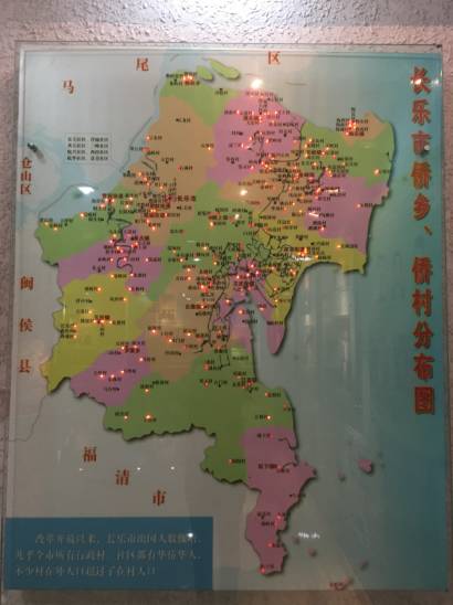 凤凰县人口_凤凰县旅游地图(2)