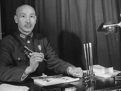 蒋介石整军记：蒋瓦解粤军联盟，各个击破手段高明