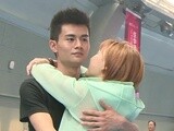 美女設計獻吻不敵大胸妹