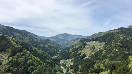 在日本390米高的悬崖边上 美食 风景 好房一个都不少