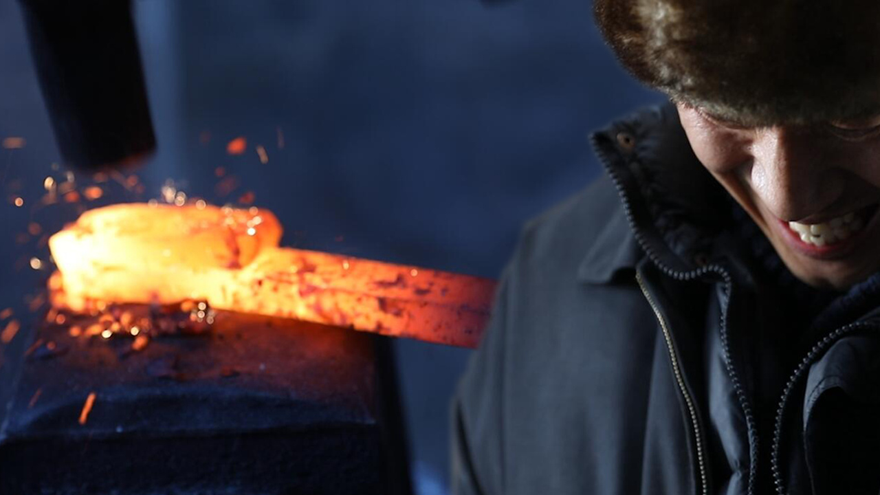 刀光剑影的金庸武侠世界，还原真实铸剑过程