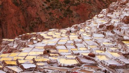 世界上最古老的盐田之一：用1000多年前的方法制盐