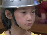 女孩犀利言辞伤透主持 失去父亲现场伤心哭泣