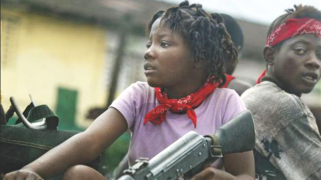 用毒品控制儿童，女孩怀孕还要上战争，非洲童子军有多悲惨！