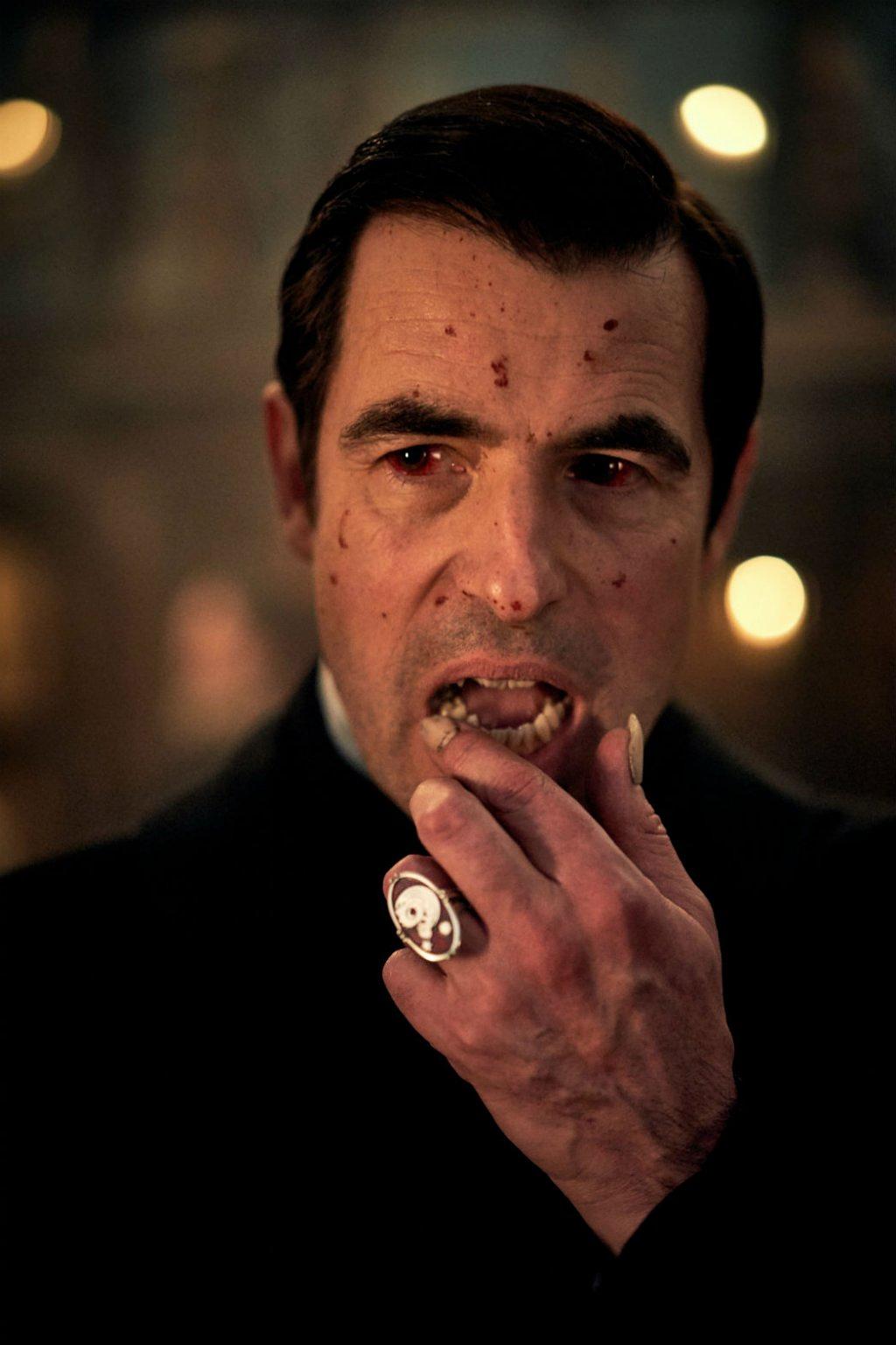 德古拉是如何成为世界上最著名的吸血鬼的？How did Dracula become the world's most famous vampire?_哔哩哔哩_bilibili