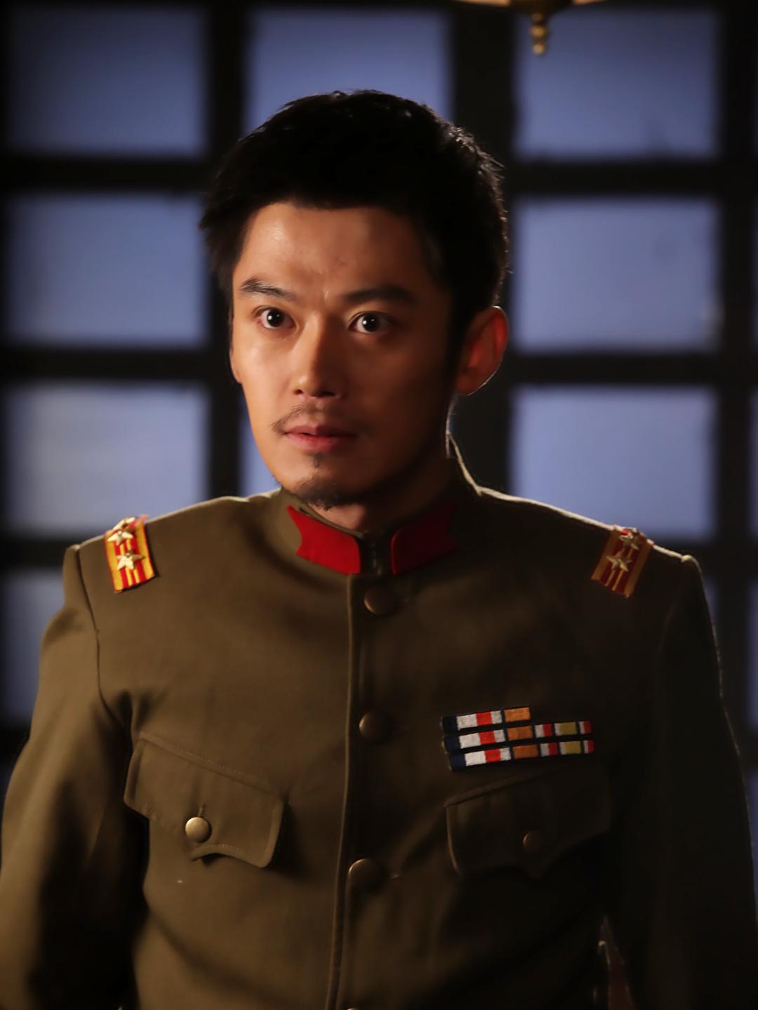 《黑狐》全集-电视剧