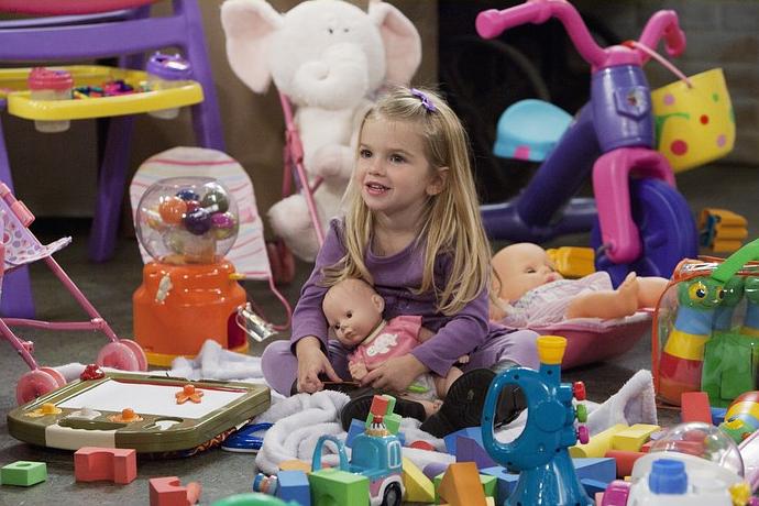 《查莉成长日记 第三季》全集-电视剧-在线观看