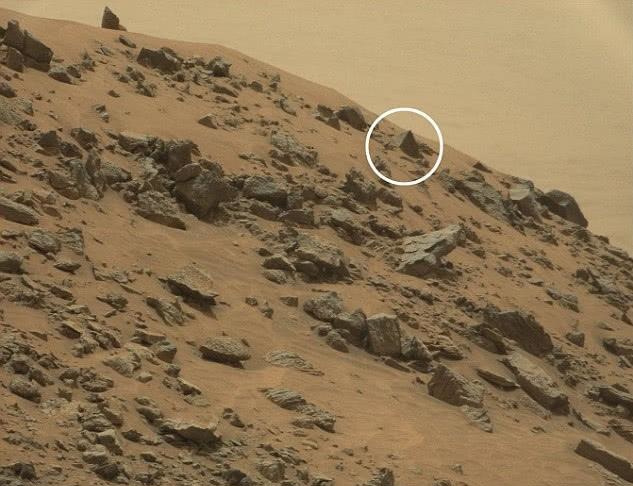 探测器传回火星表面照片，发现神秘建筑，科学家不敢相信这是真的