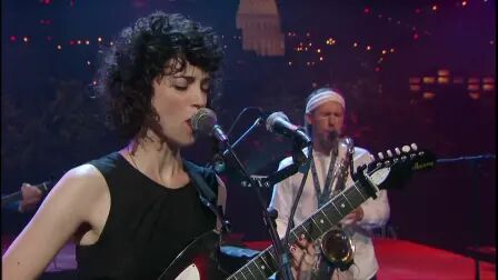 [图]St.Vincent - 2009 Austin City Limits 音乐节现场