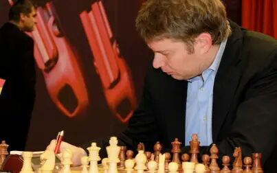 [图]And Action! - How to crown positional play by tactics by Alexei Shirov