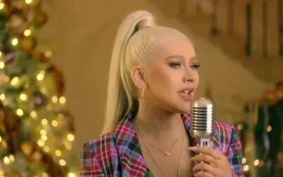 [图]【擦妈】Christina Aguilera 二十年后首唱圣诞歌曲- The Christmas Song