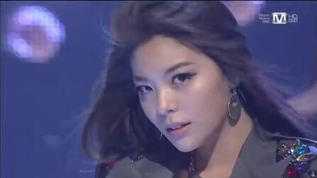 [图]Ailee《给你看》现场,确实是教科书级别的唱功