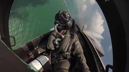 [图]F 35 Demonstration From Inside The Cockpit Full length