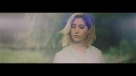 [图]Ashley Tisdale - Voices in My Head