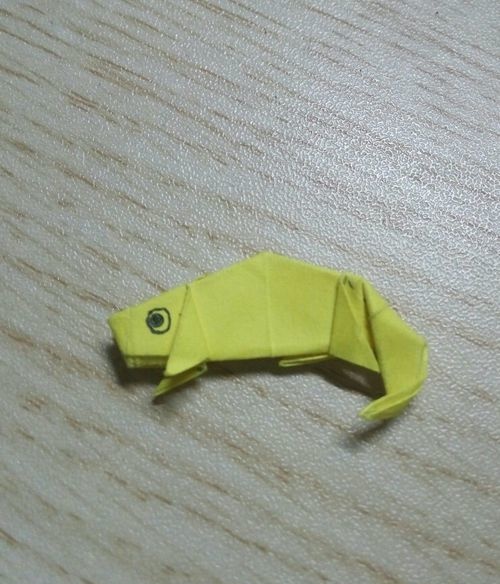 蜥蜴变色龙折纸方法