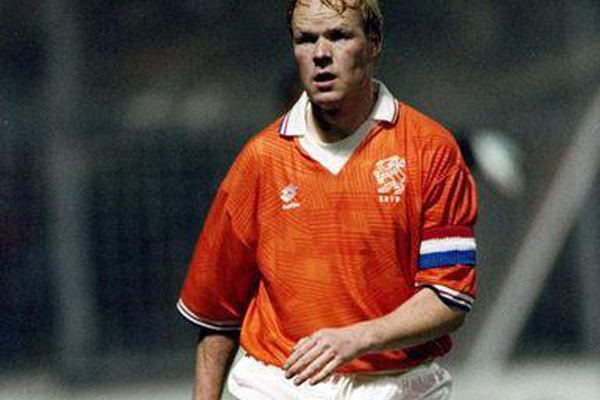 荷兰十大球星排行榜范巴斯滕排名第2第一名是他毫无疑问