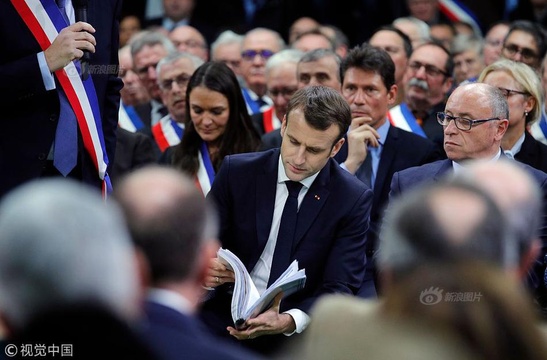 法国“全民大辩论”举行 马克龙出席首场“舌战” 第1页