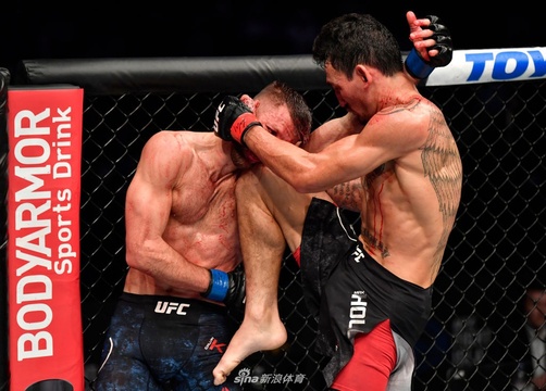 UFC格斗之夜:霍洛威VS凯塔尔精彩集锦(15) 第15页