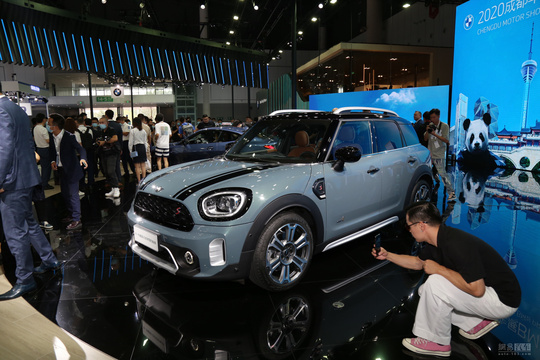 新MINI COUNTRYMAN 第1页