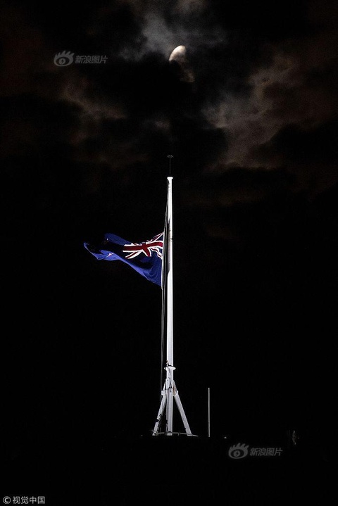 新西兰议会大厦降半旗哀悼遇难者(4) 第4页