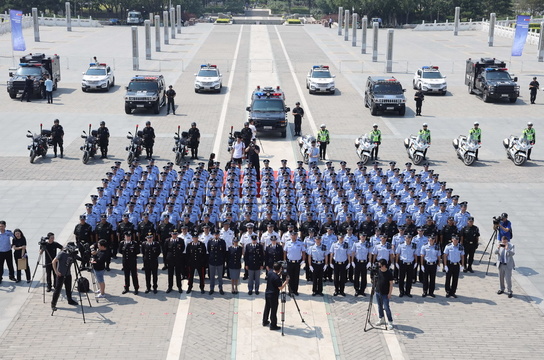 中意警方启动第三次在华警务联合巡逻(4) 第4页