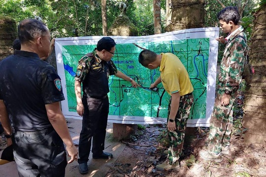 舍身相救不幸坠亡 11头大象惨死“地狱瀑布” 第1页