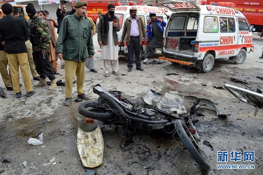 巴基斯坦发生自杀式袭击 致8死19伤 第1页