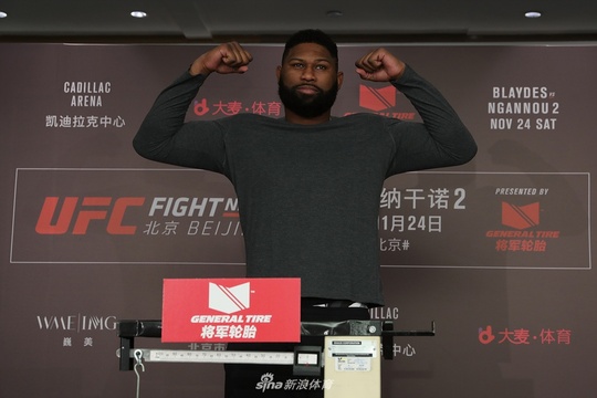 UFC北京赛赛前称重精彩集锦(7) 第7页