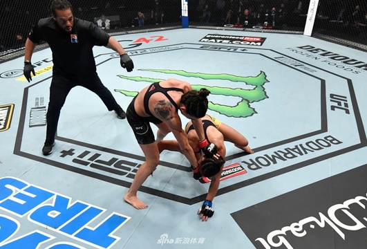 UFC257普瓦里尔TKO嘴炮(23) 第23页