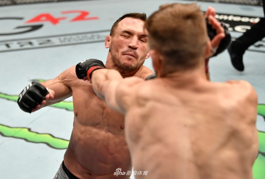 UFC257普瓦里尔TKO嘴炮(10) 第10页