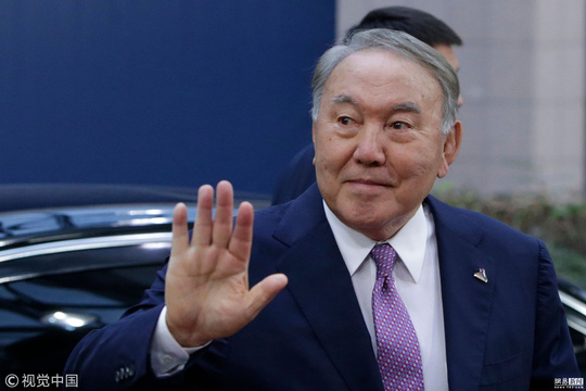 哈萨克斯坦总统宣布辞职 已执政近30年 第1页