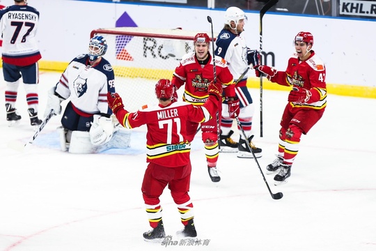 KHL万科龙用胜利开启赛季新阶段(2) 第2页