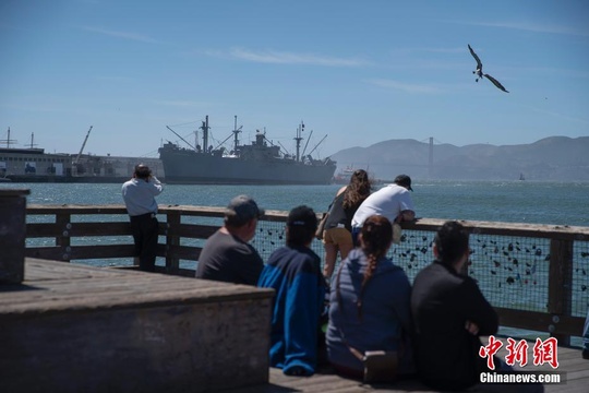 美国旧金山渔人码头起火 二战货轮险“遭殃”(9) 第9页