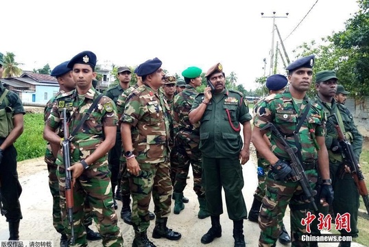 斯里兰卡军警突袭武装分子据点 第1页