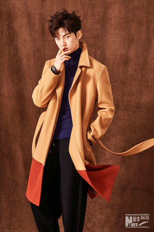 董力工作繁忙缺席家庭，阿诺独自撑起家事，孩子生日低调庆祝