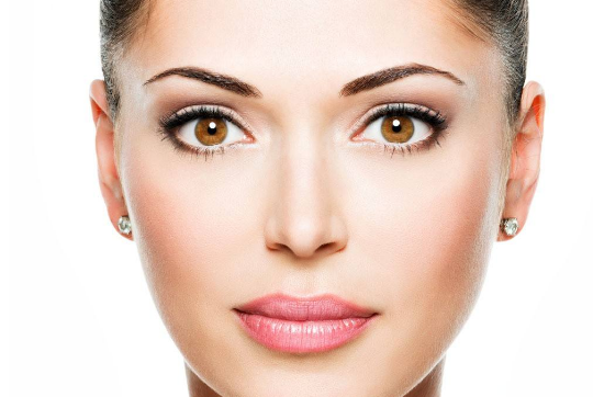 很多鼻子不够挺拔,严重影响到自己鼻子形态,以及面部的形态,所以想