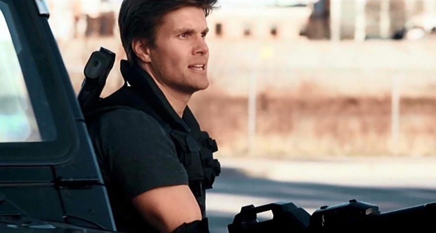 《黑暗降临2》-高清电影-在线观看