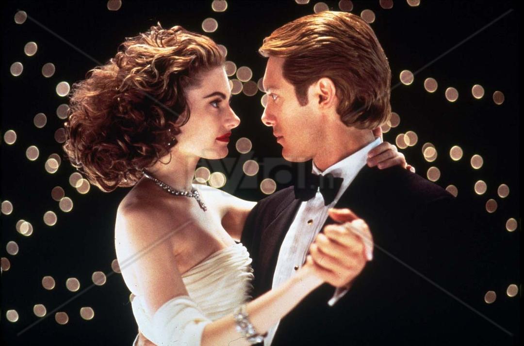 电影《梦中情人》bd高清版片源,可在线播放《梦中情人》全集完整版及