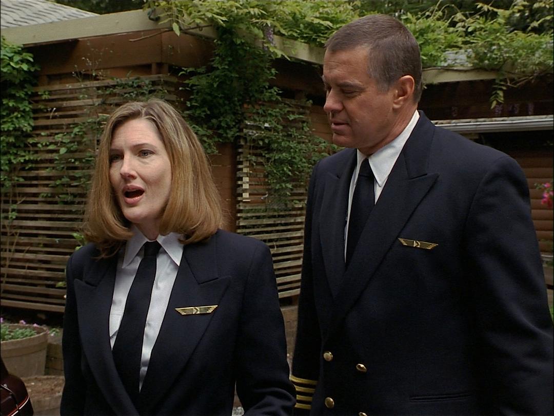 《紧急降落》全集-高清电影完整版-在线观看